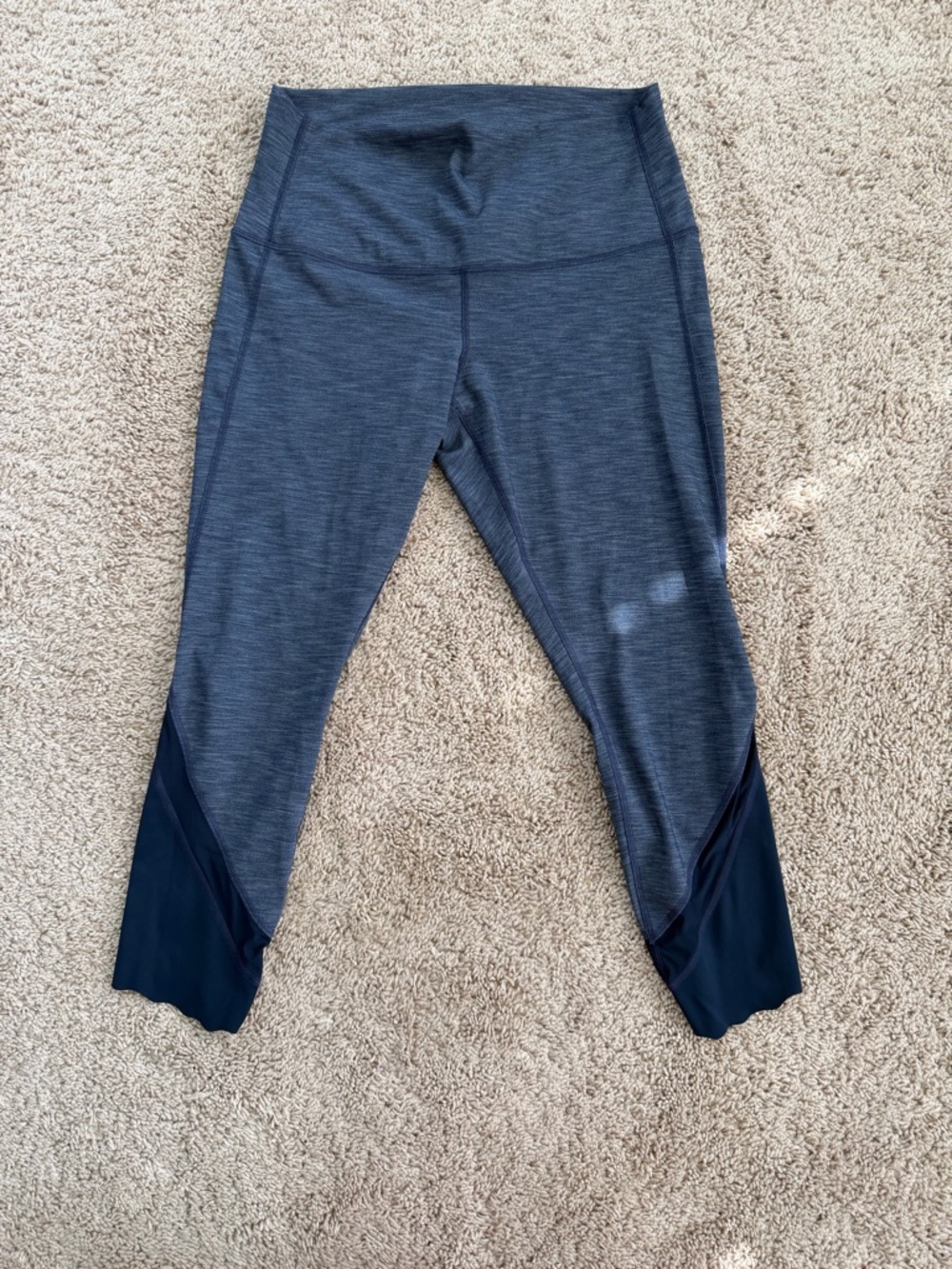 Lululemon Wunder Under High-Rise Scallop Hem Crop Navy Size 12 High Rise Stretch